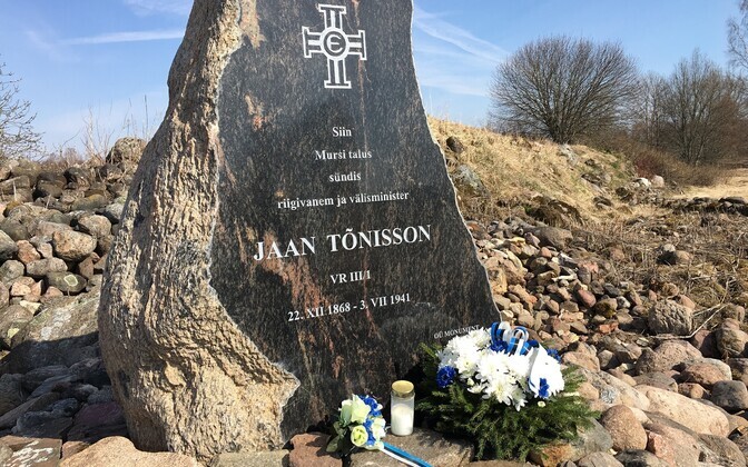 Mälestushetk asutava kogu liikme Jaan Tõnissoni sünnikohas Viljandi vallas Mursi talus.