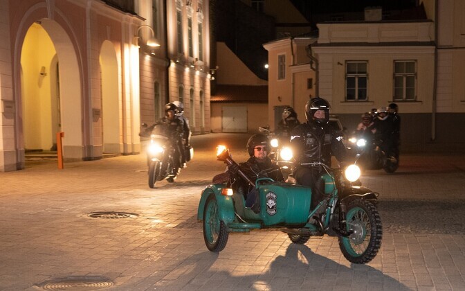 Огонь Юрьевой ночи прибыл из Пайде в Таллинн.