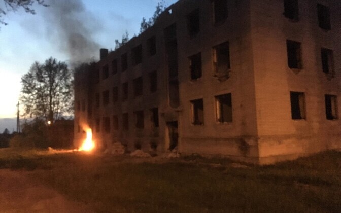 Взрыв в заброшенном доме в Сомпа.