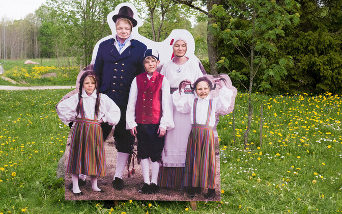 Meie keskmine Hageri perekond pidurüüs.