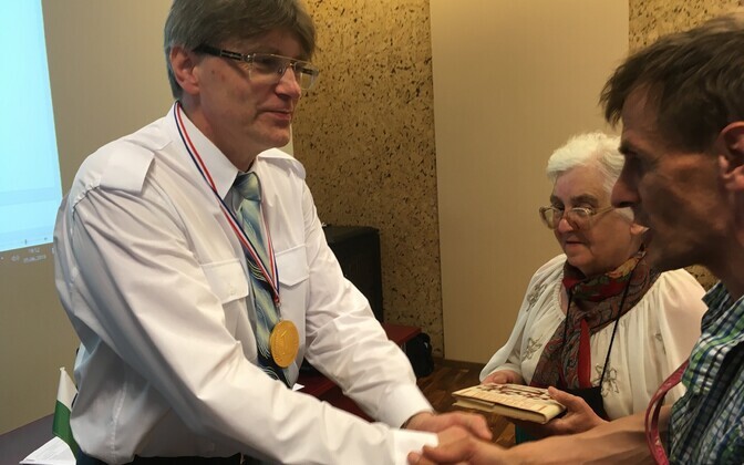 Indrek Särje kokku kutsutud Tartu ekrelaste protestikoosolek.