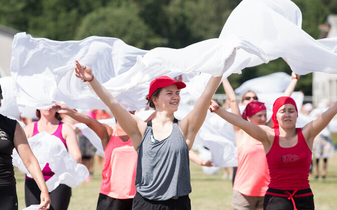 Первые репетиции Праздника танца проходят на столичных стадионах.