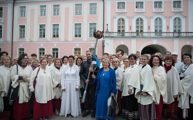 Laulupeo tuli jõudis Pika Hermanni torni