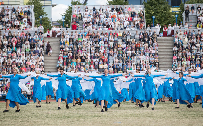 Tantsupeo läbimängu fotode uuendatud galerii