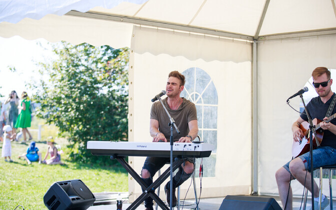 Семейный день в парке Паэ.