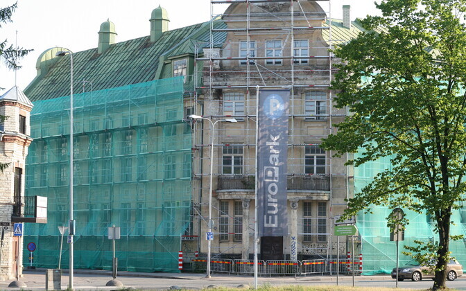 Meremeeste maja renoveerimine.