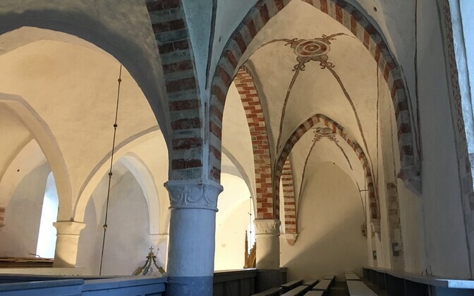 Restored late-medieval interior decorations in Koeru church.