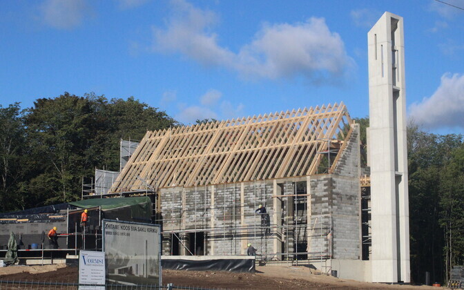 Valmiv EELK Saku kirik.