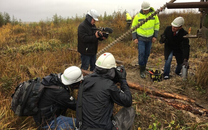 Aidu tuulepargi kolmandale tuulikule nurgakivi panek.