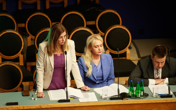 Kert Kingo, Riina Solman ja Jüri Ratas riigikogu infotunnis