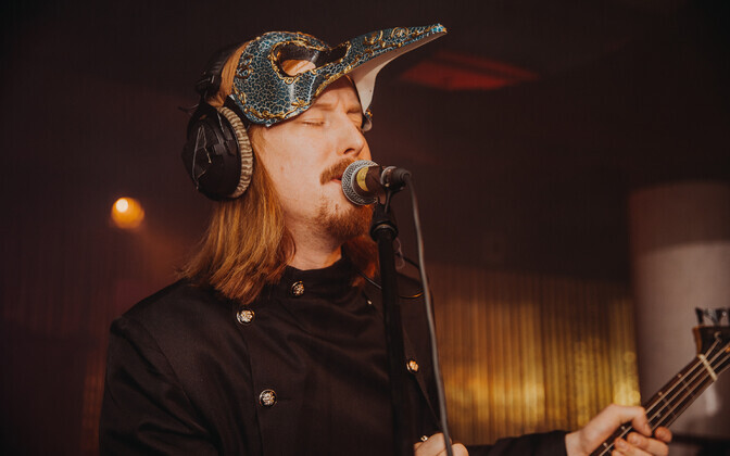 Rainer Ild esitles Halloweeni-peol uut singlit