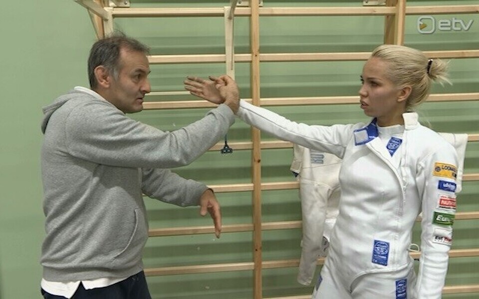 Angelo Mazzoni, Erika Kirpu