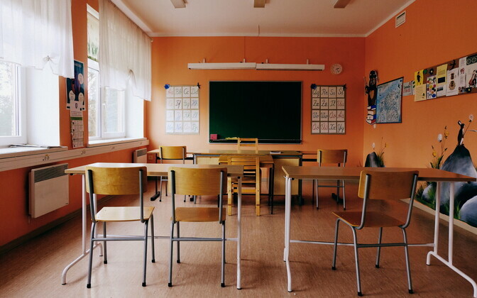 Lohusuu School in Mustvee Municipality, Jõgeva County. November 2019.
