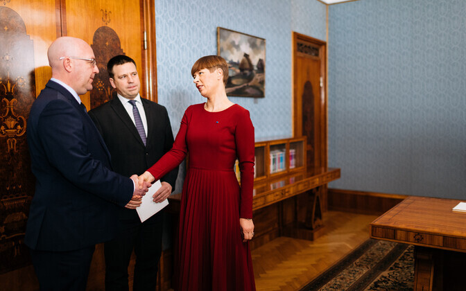 President Kersti Kaljulaid nimetas Arvo Alleri maaeluministri ametisse