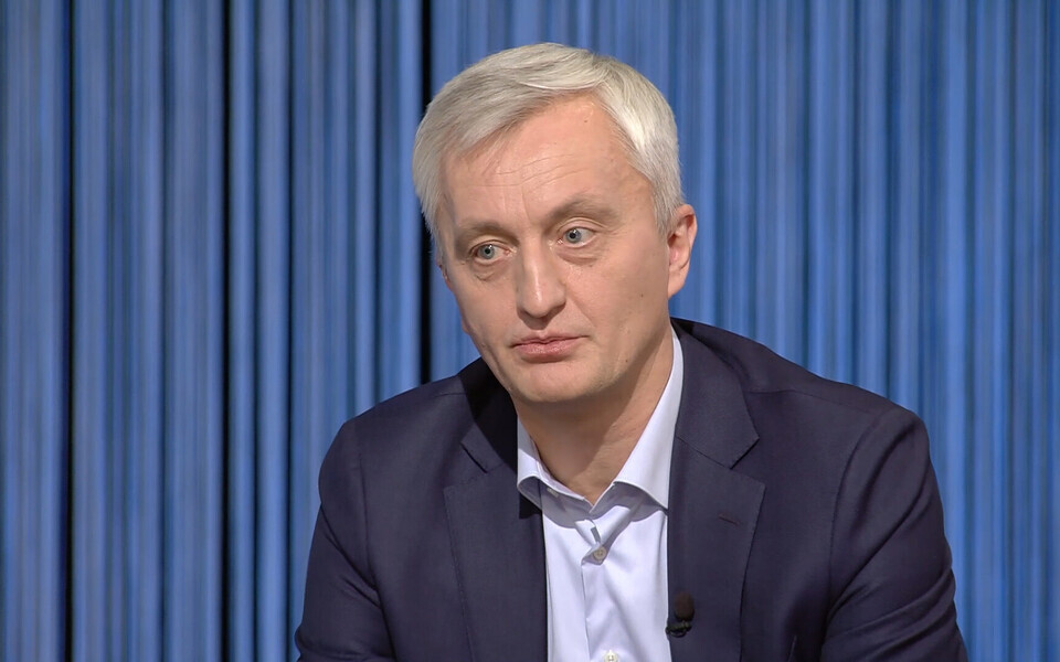 Индрек Нейвельт.