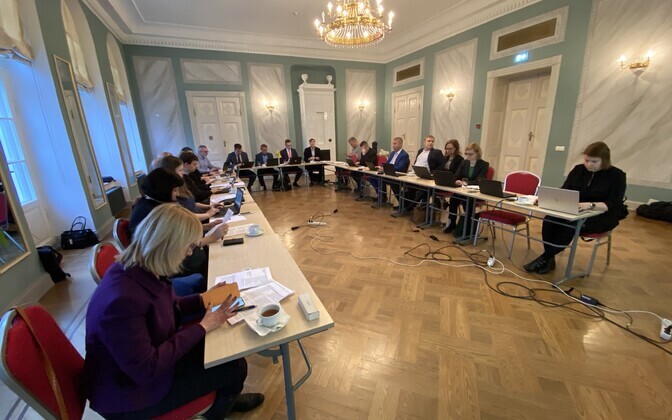 Omavalitsused arutasid koos regionaalhalduse ministriga kohaliku omavalitsuse korralduse seaduse muutmist.