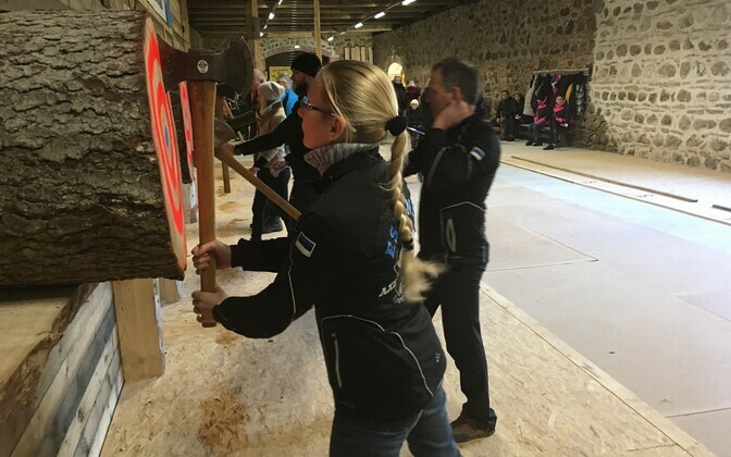 Eesti esimesed sisemeistrivõistlused kirveviskamises.