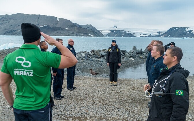 Vastuvõtt Brasiilia uurimisjaama juures.