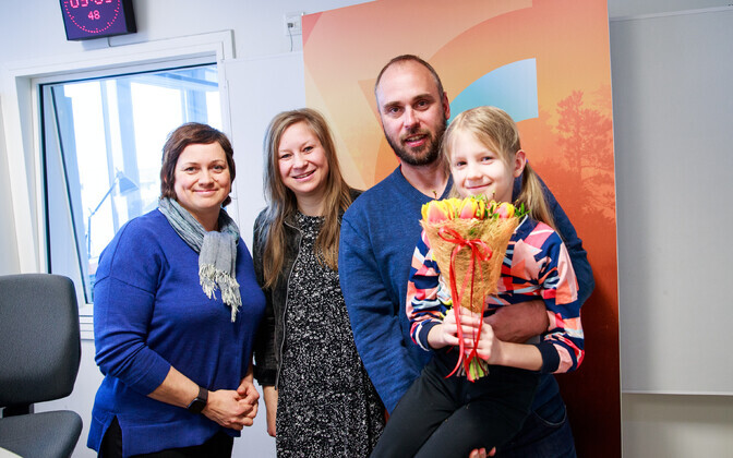 Laikrete perebänd käis külas 