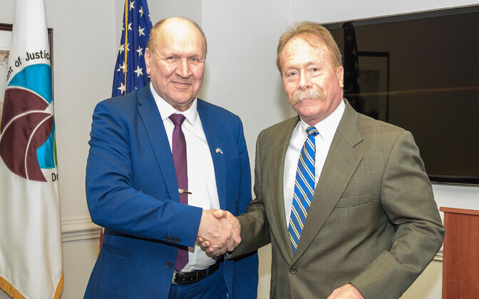 Interior Minister Mart Helme (EKRE) with DEA chief Preston L. Grubbs.