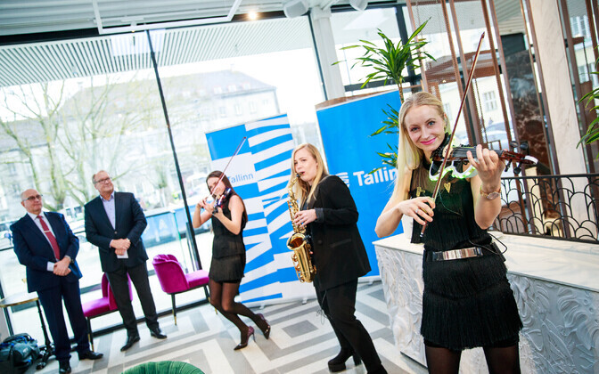 Tammsaare pargi kohvik-paviljoni avamine