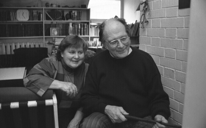 Писатели Эллен Нийт и Яан Кросс.