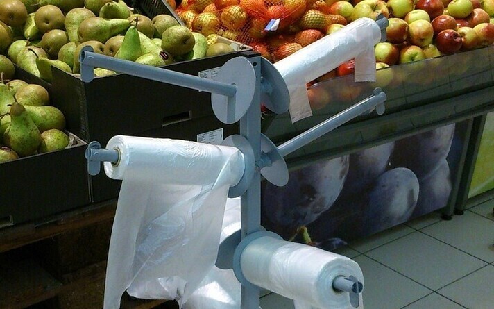 Пластиковые пакеты для овощей и фруктов.