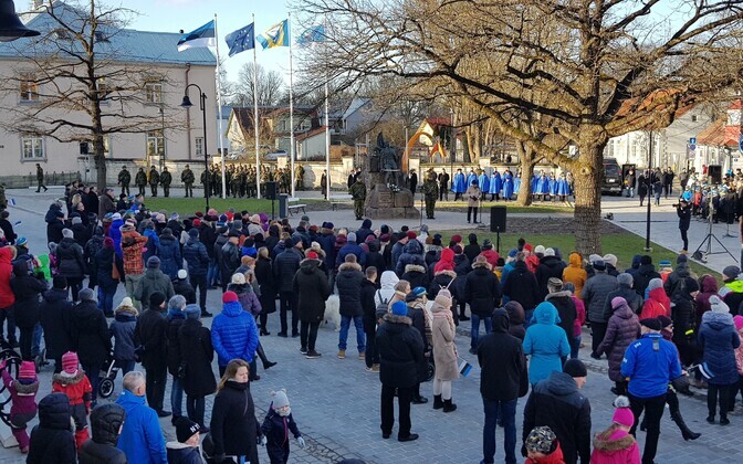Estonian Independence Day marked in Kuressaare, Saaremaa's capital.