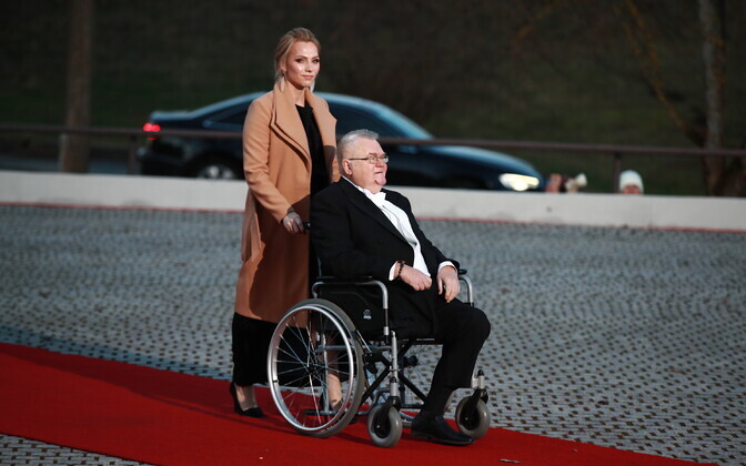 Presidendi vastuvõtule saabujad Viljandis