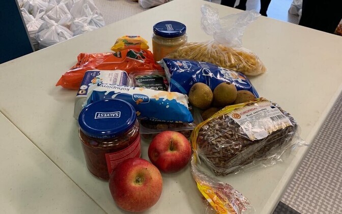 Tallinna koolitoidu pakid Pirital