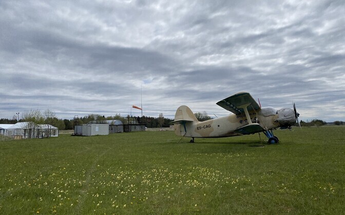 Rapla vallale kuuluv Kuusiku lennuväli.