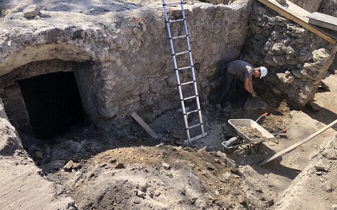 Archaeological dig in Haapsalu's old town