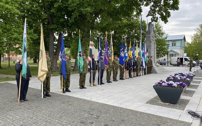 Flag raising ceremony marks National Flag Day 2020 in Haapsalu.