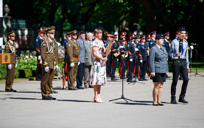 President saatis Kadriorust võidutule teele.