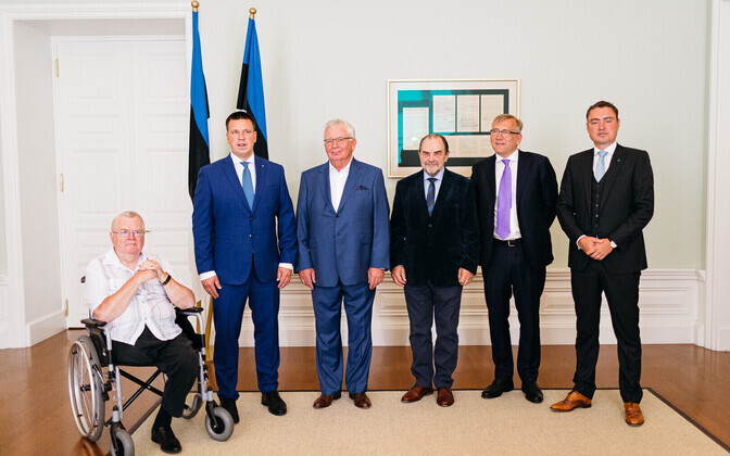 Главы правительства Эстонии в Доме Стенбока.