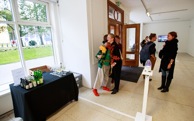 Выставка Марии Капаевой «Когда грянет конец света, надеюсь, я буду танцевать».