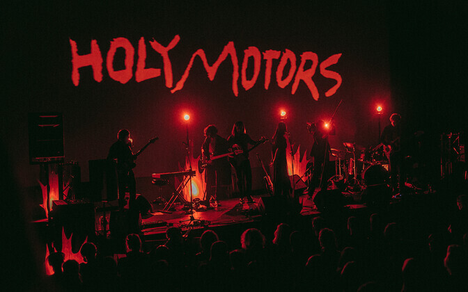 Holy Motorsi uue albumi esitluskontsert kinos Sõprus