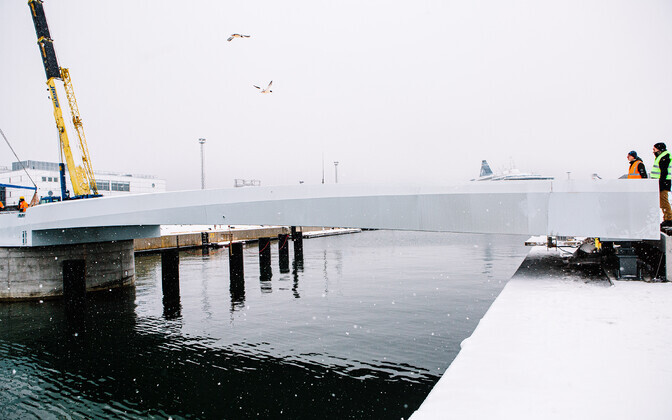 Admiraliteedi basseini silla ehitus