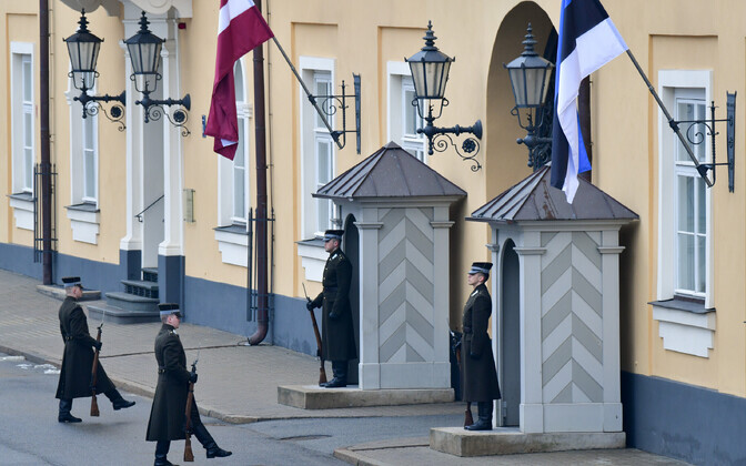 Eesti lipp Läti presidendilossil