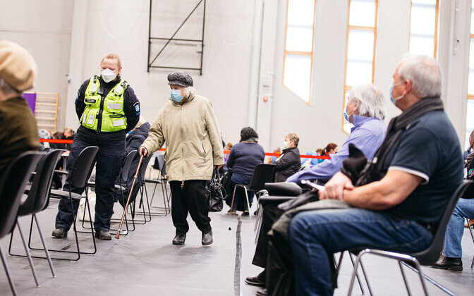 Coronavirus vaccinations taking place at Sõle Sports Center on April 3, 2021.