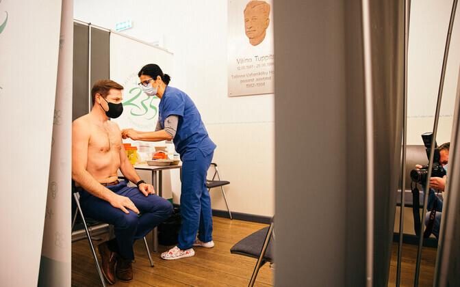 Members of the Riigikogu were vaccinated on April 6, 2021.