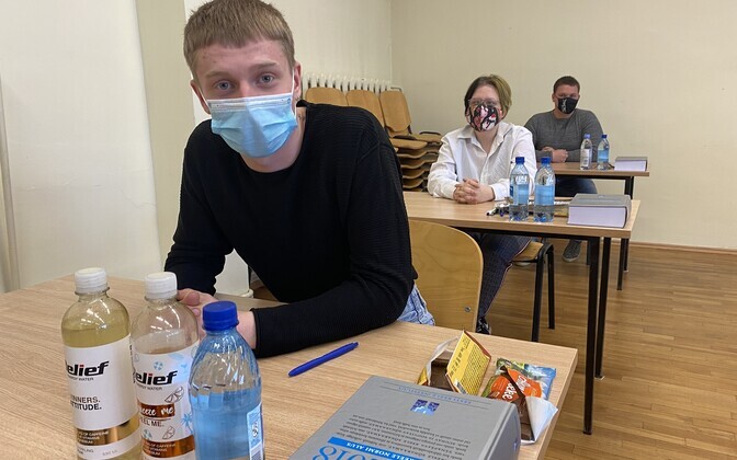 2021. aasta emakeele riigieksamie algus Türi ühisgümnaasiumis