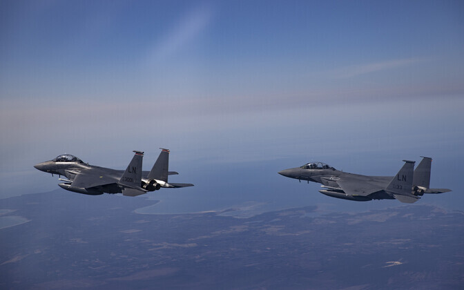 Ameerika Ühendriikide õhuväe hävitajad F-15E Strike Eagle Eestis õppusel.