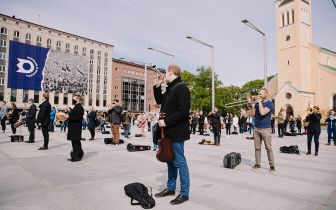 Meeleavaldus Kaitseväe orkestri ja kaplanaadi ning Politsei-ja Piirivalveorkestri toetuseks