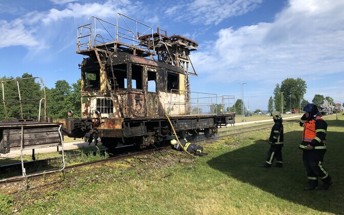 Põlenud dresiin Haapsalu raudteejaamas