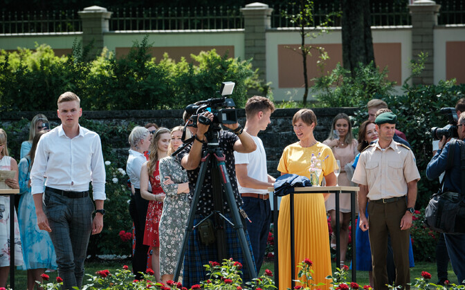 President's reception for high school and university graduates.
