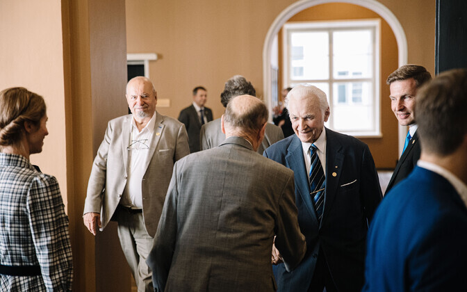 XIV riigikogu ja 20. Augusti Klubi pidulik ühisistung