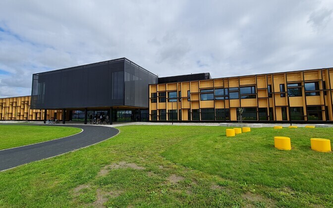 Valmis Saaremaa riigigümnaasium.