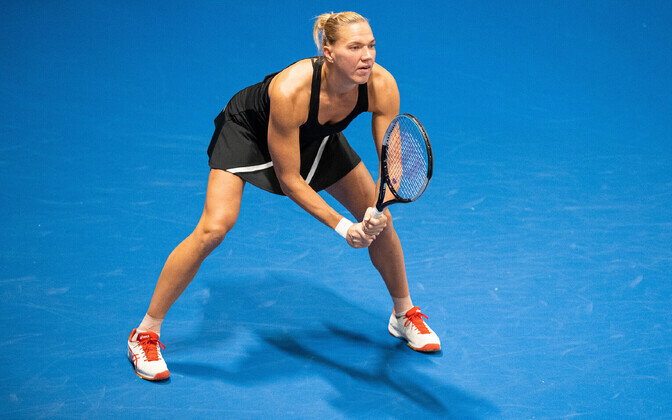Kaia Kanepi and others on court at the Haabneeme ITF tennis tournament.