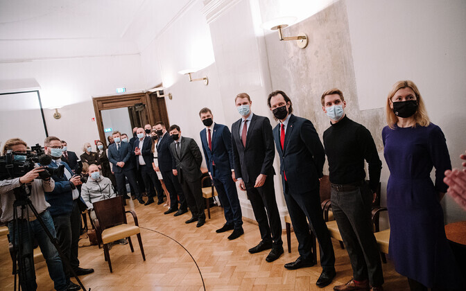Center Party and SDE signing the Tallinn coalition agreement.